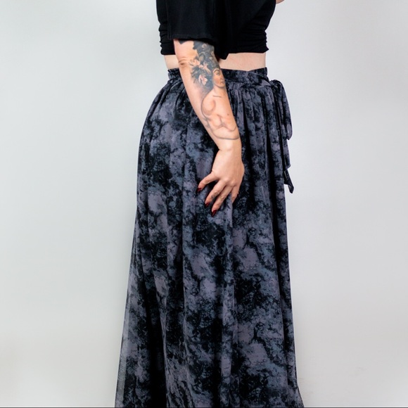 Plus Size ‘Midnight’ Tie Waist Maxi Skirt - Picture 5 of 8